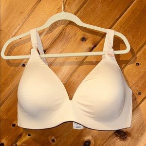 Thyme maternity nude wireless molded nursing bra 42DD NWT